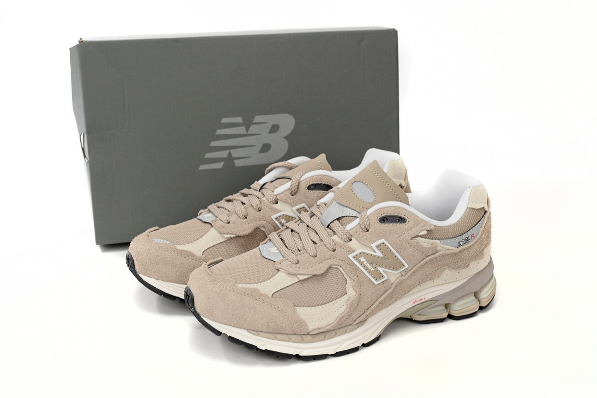 New Balance 2002R Protection Pack Driftwood M2002RDL
