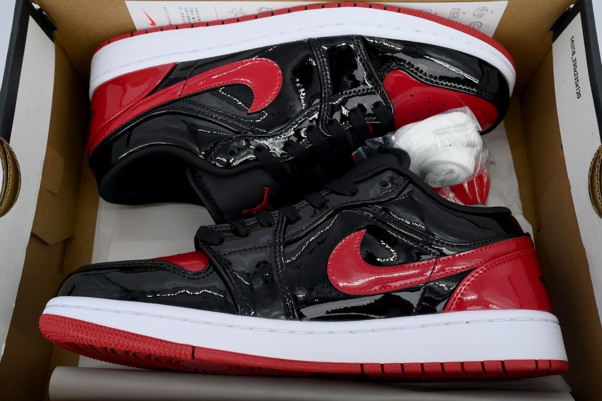 Air Jordan 1 Retro Low OG Black Red 553558-063