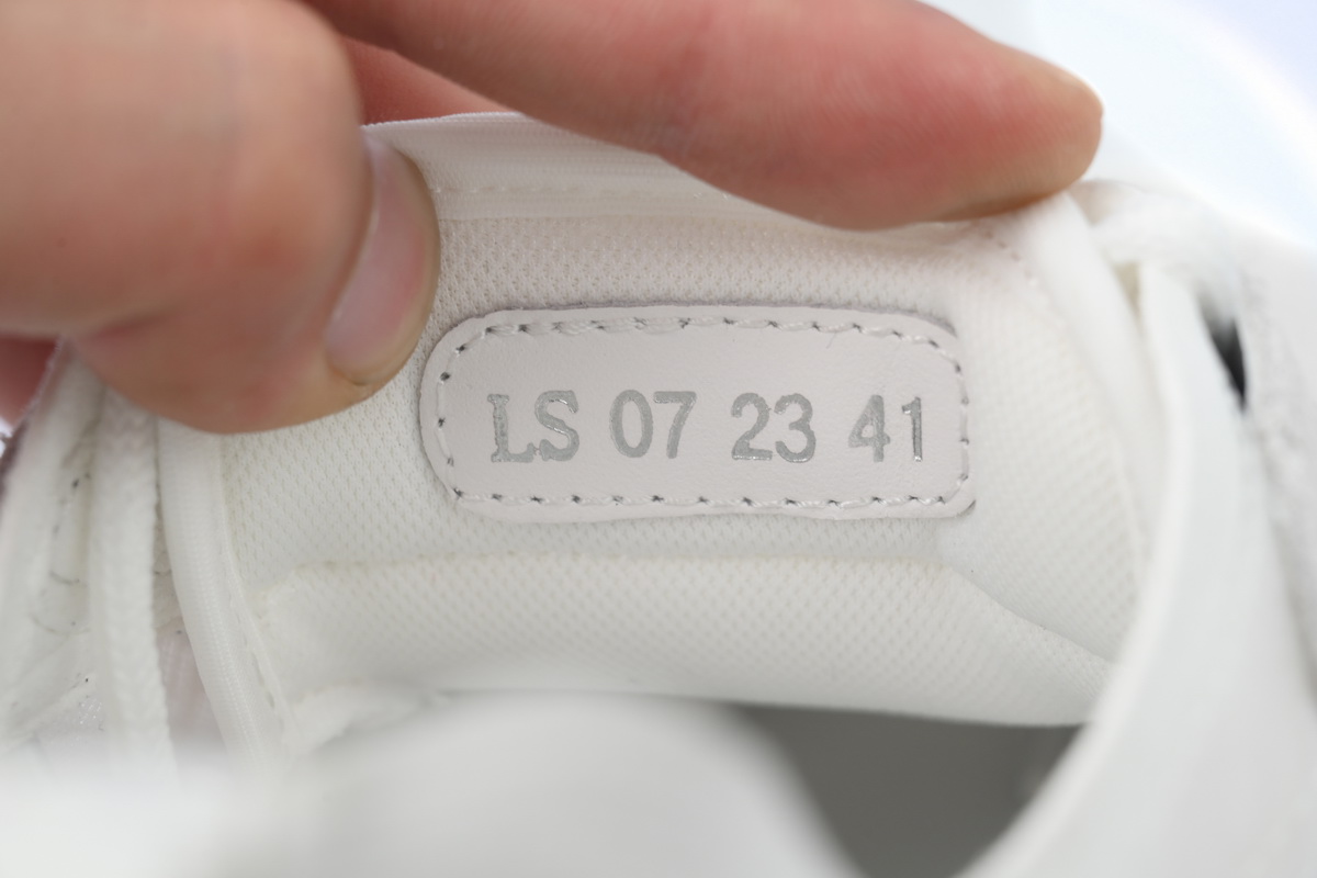 Dior B25 Runner White Oblique Suede 3SN259YTR_H069