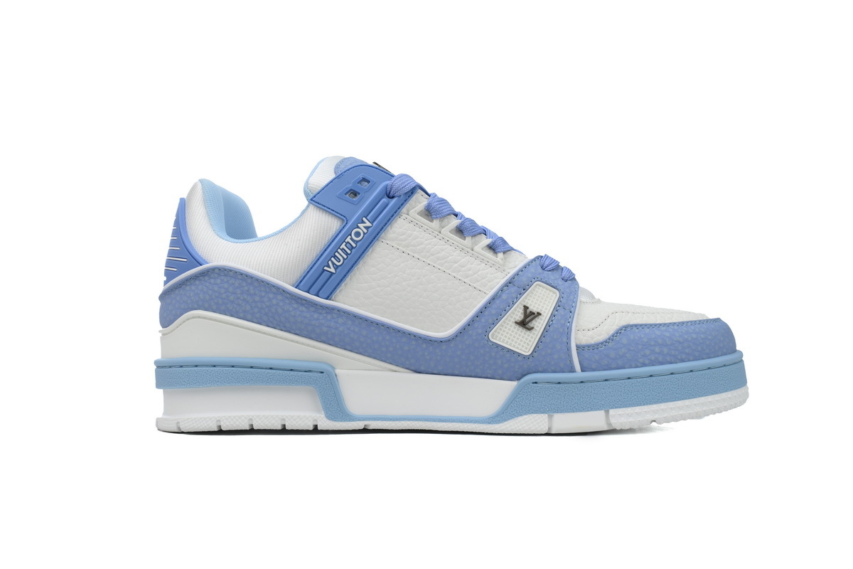Louis Vuitton Trainer Sneaker In Blue