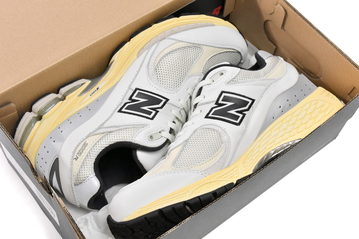 New Balance 2002R Thisisneverthat White ML2002RT
