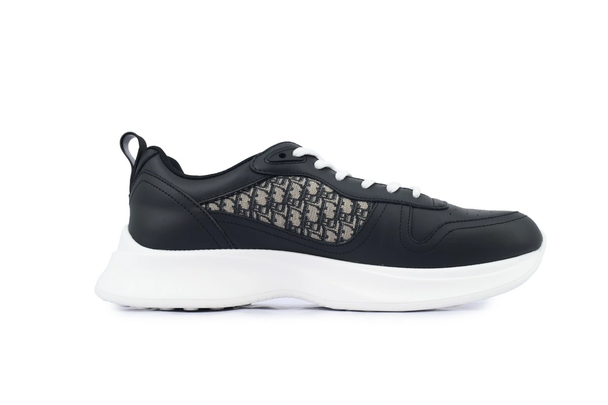 Dior B25 Runner Black Smooth Calfskin Oblique Jacquard