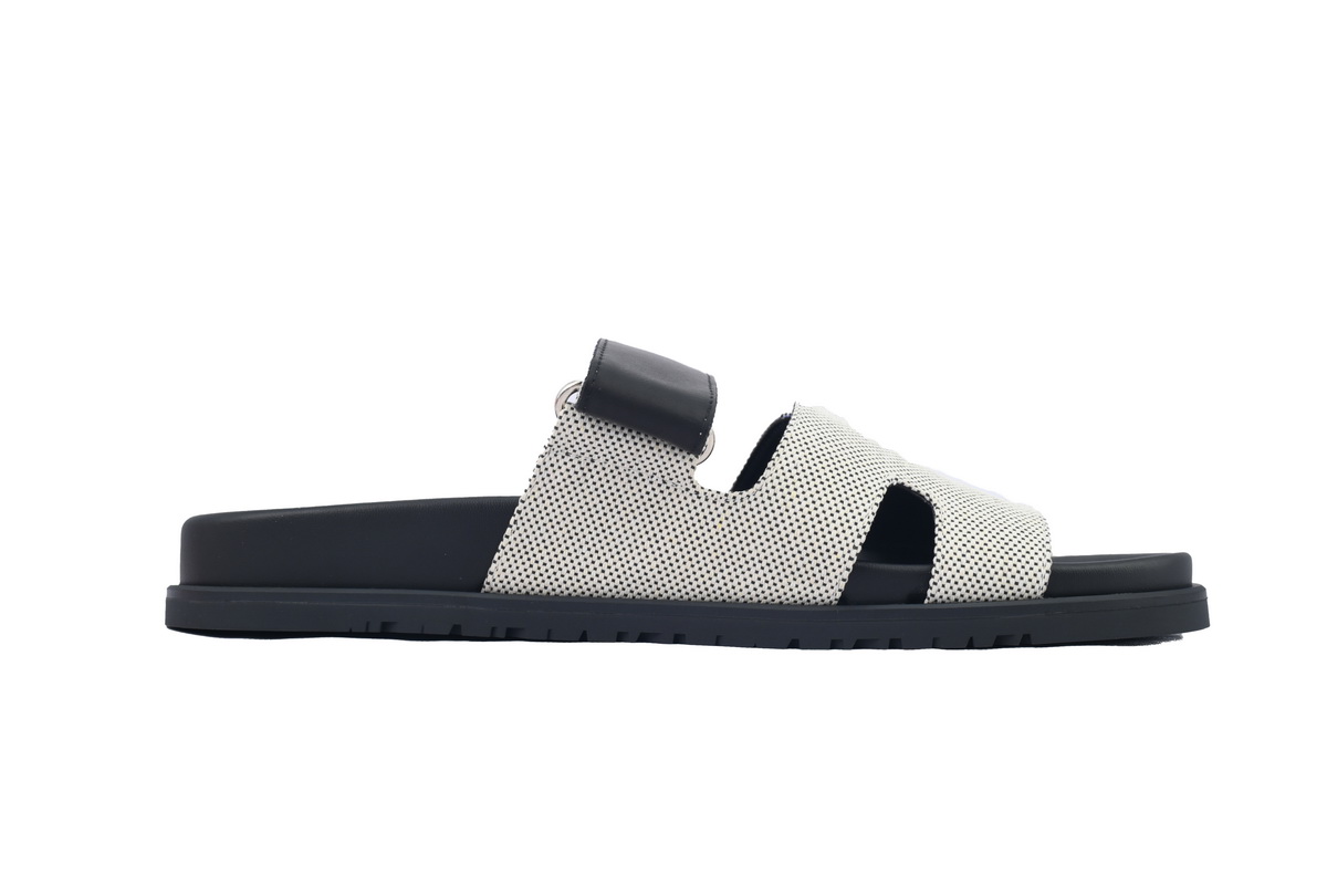 Hermes Chypre Sandal Prunoir Canvas