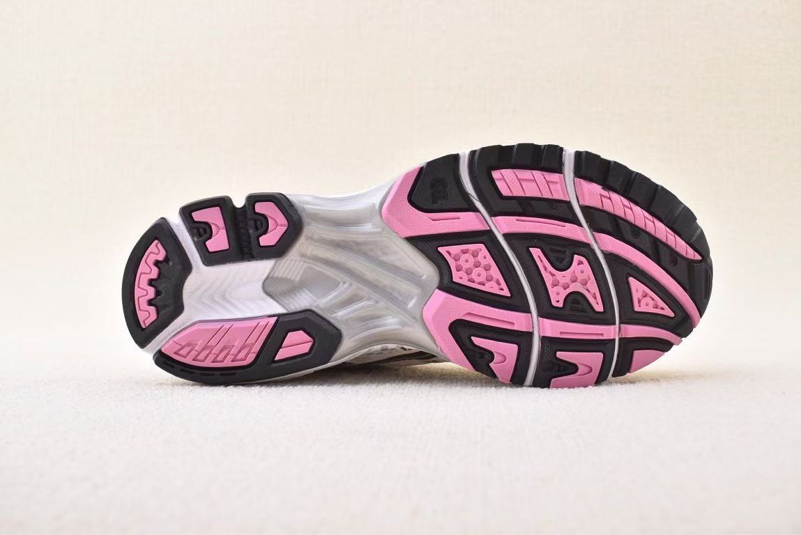 ASICS Gel-Kayano 14 Cream Sweet Pink
