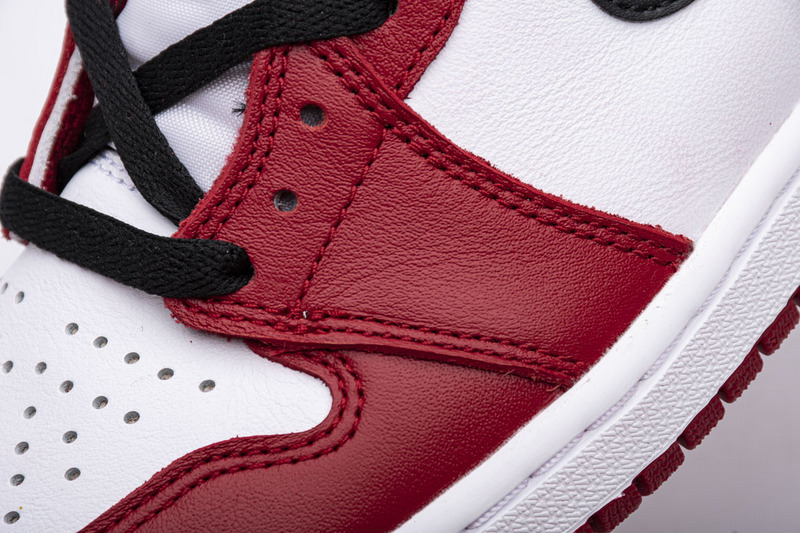Air Jordan 1 High OG Chicago 555088-101