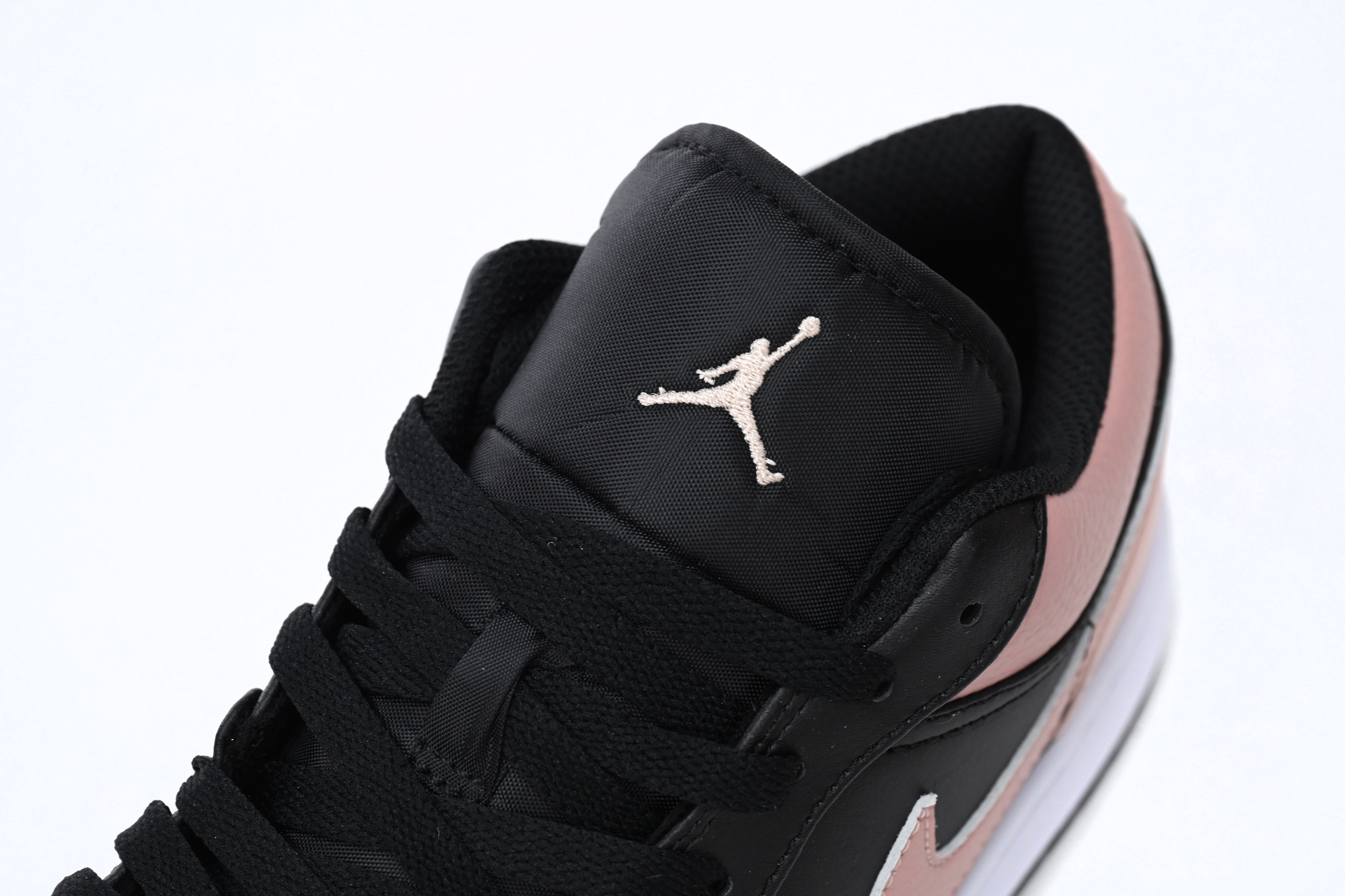 Jordan 1 Low Crimson Tint  553558-034