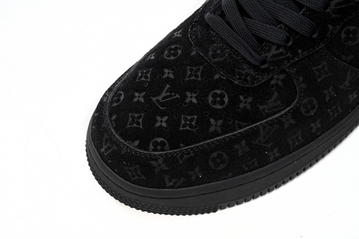 Louis Vuitton Nike Air Force 1 All Black 1A9VD7