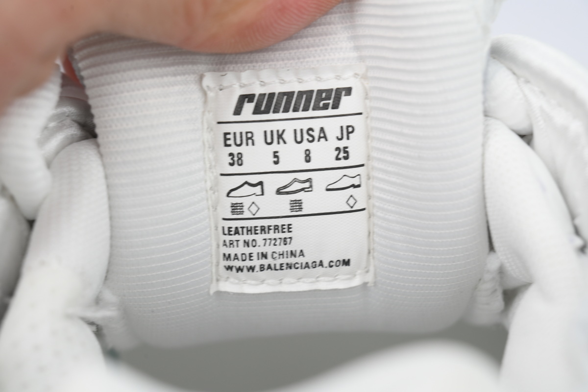 Balenciaga Runner Sneaker White Graffiti 772767 W3RNY 2301 - ogsneaker