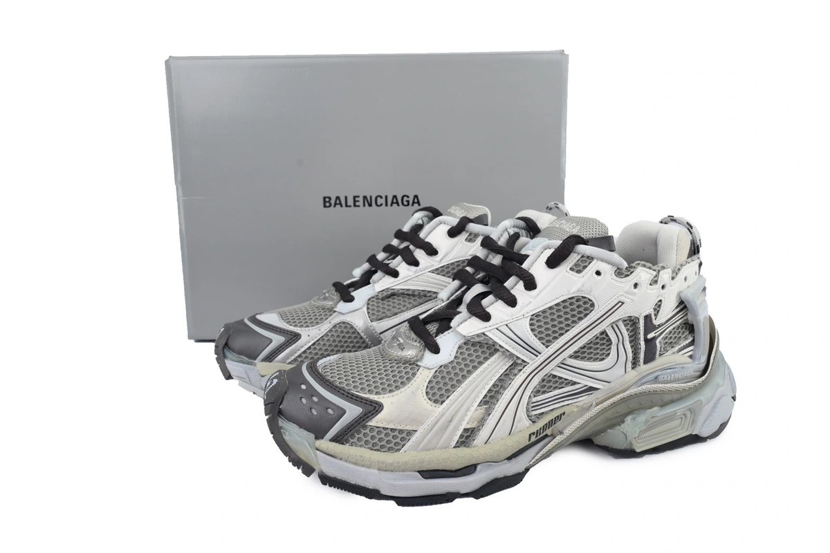 Balenciaga Runner Sneaker Grey Brown 772774 W3RMU 2000 - ogsneaker