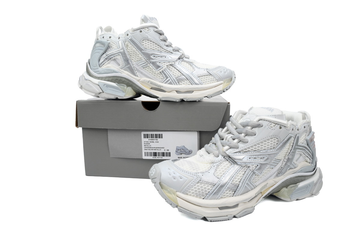 Balenciaga Runner Mi Light Blue 677402 W3RB2 8100