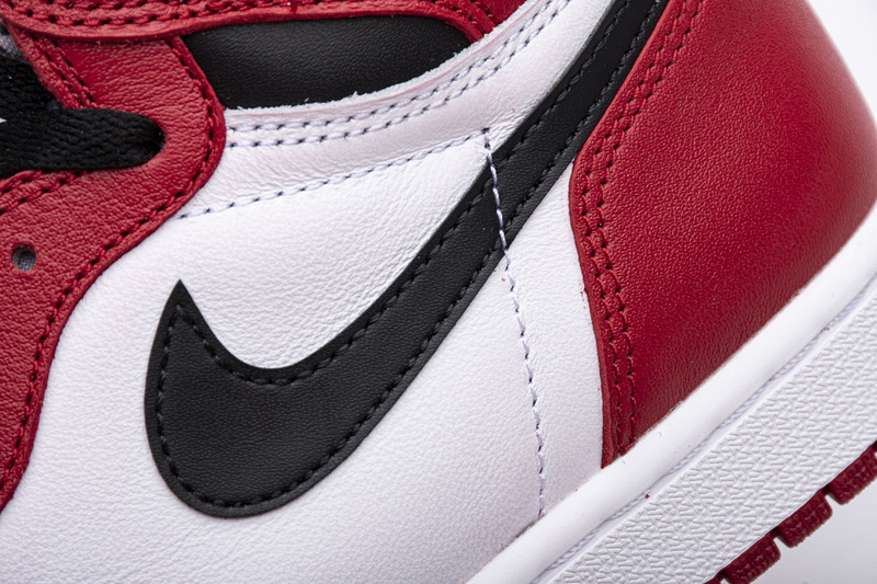 Air Jordan 1 High OG Chicago 555088-101