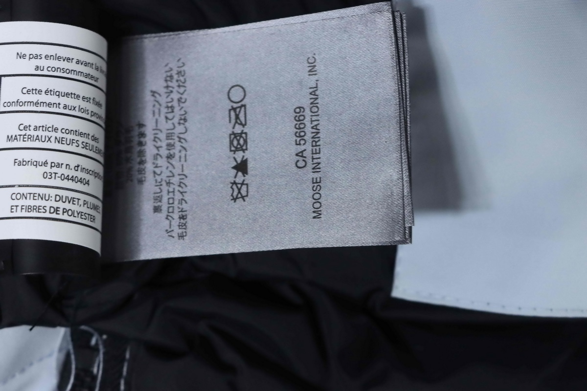 Moose Knuckles-Style Multi-Pocket Down Jacket Blue