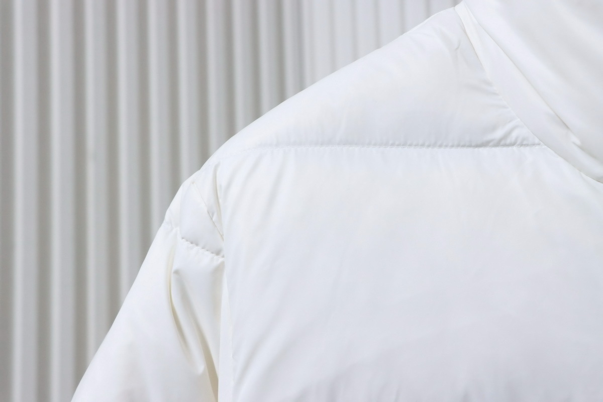 Moose Knuckles 09 Gold Scissors Stand Collar Large Plaid Down Jacket White