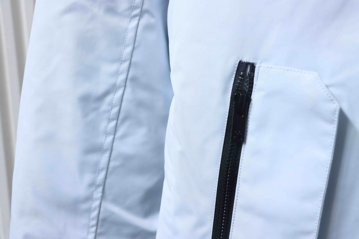 Moose Knuckles-Style Multi-Pocket Down Jacket Blue