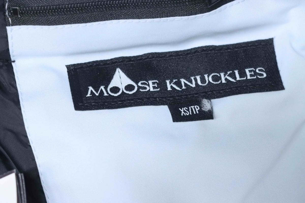 Moose Knuckles-Style Multi-Pocket Down Jacket Blue