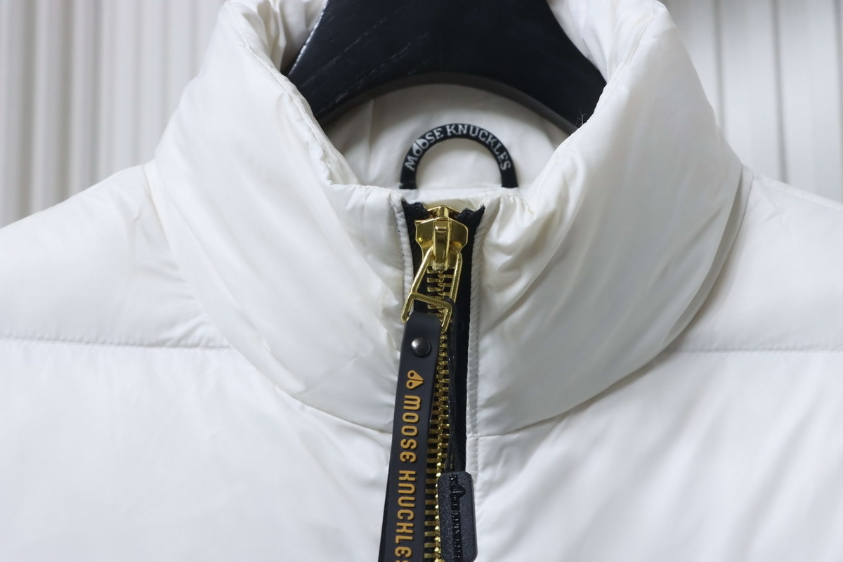 Moose Knuckles 09 Gold Scissors Stand Collar Large Plaid Down Jacket White