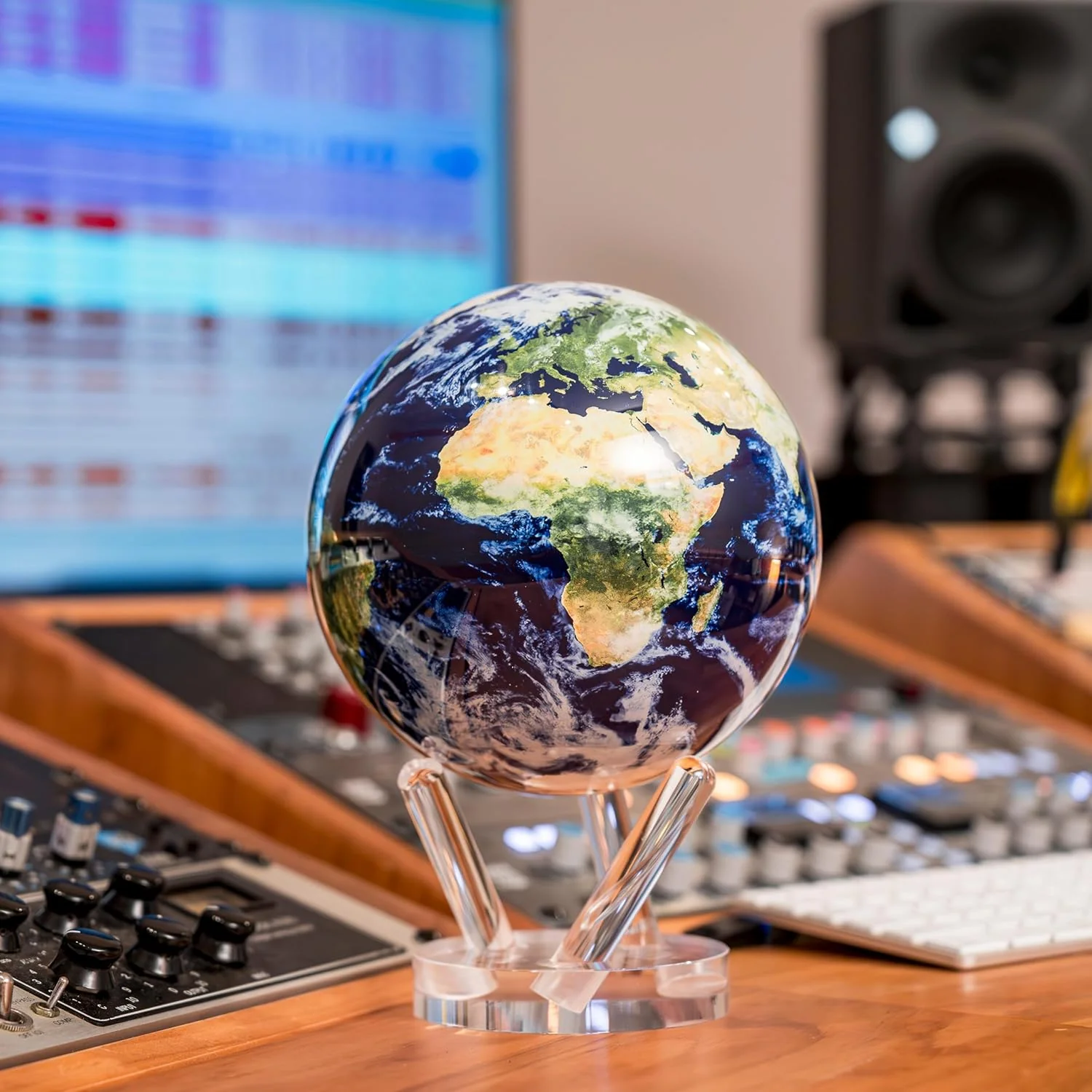 8.5โ Self-Rotating Globe Powered by Light | Silent Motion, No Batteries or Wires | Unique Desk Decor