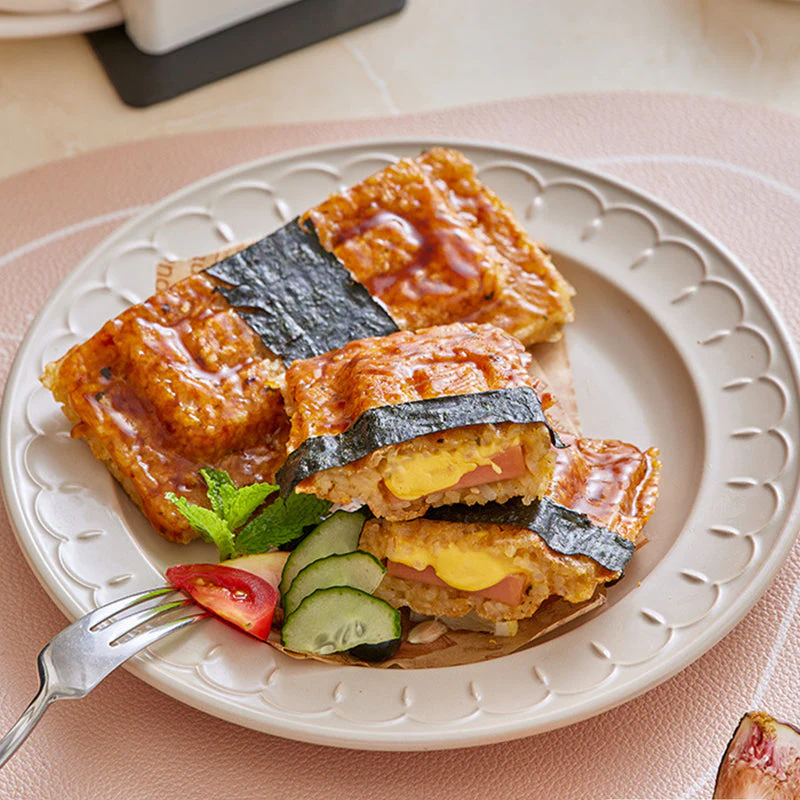 🥪 Enjoy a delicious breakfast, starting with the Yidepu breakfast machine