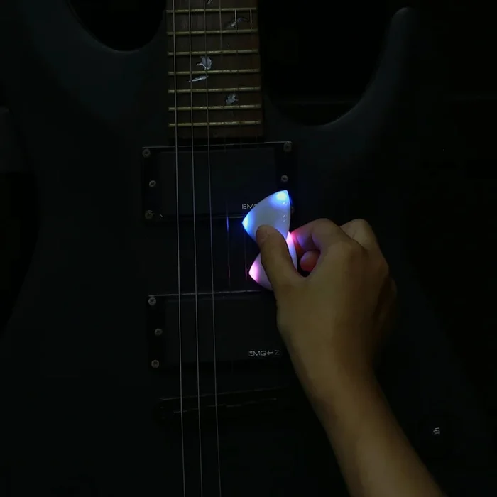 Light Up Guitar Pick - The perfect gift for guitar lovers