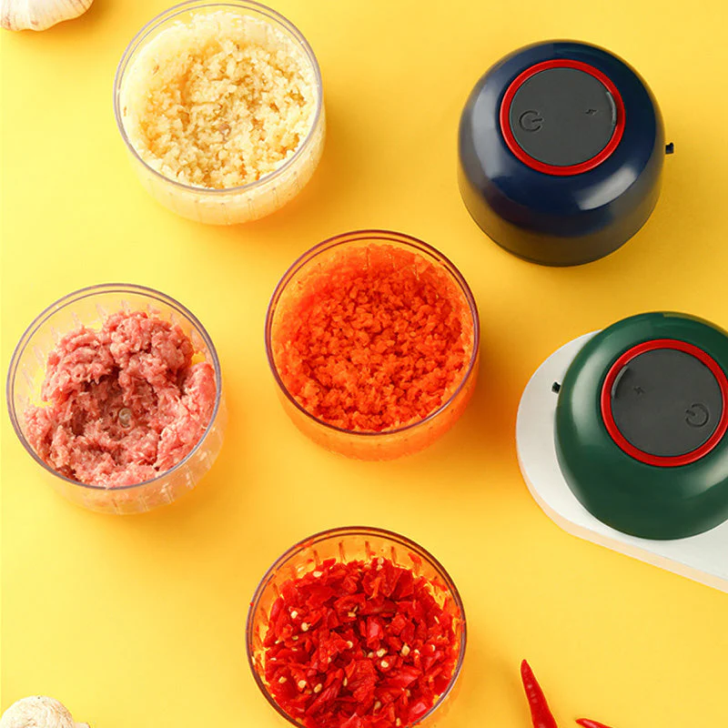 🎁Praktický dárek🔥Multifunkční mini elektrický mlýnek na maso se lžící