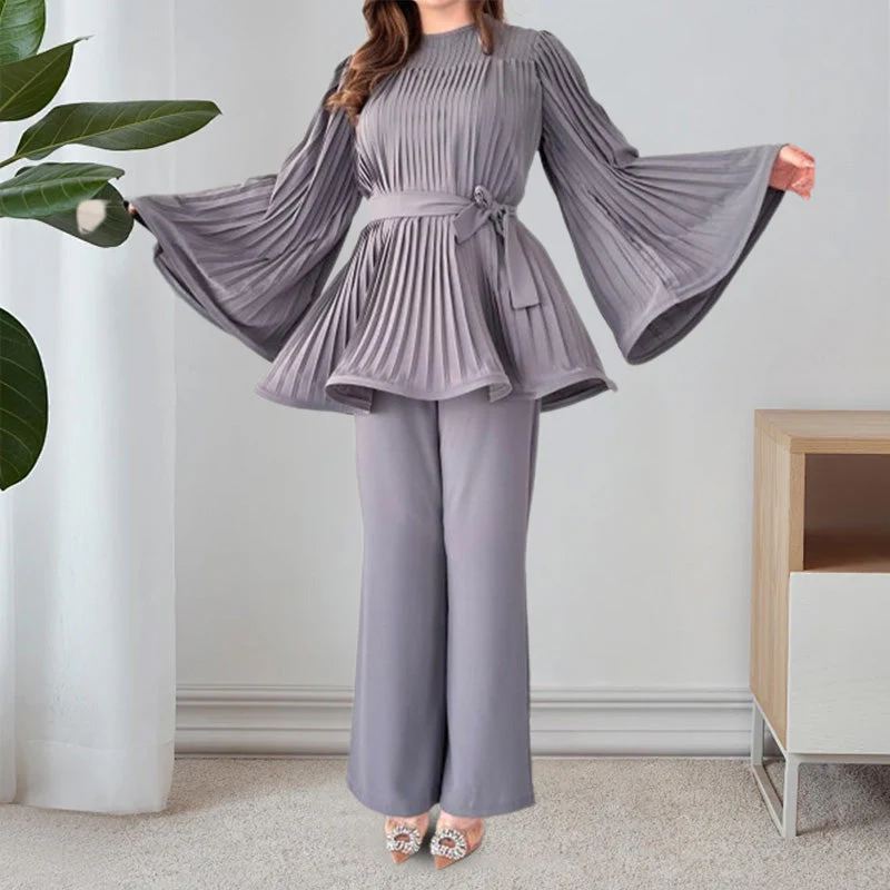 ✈️Free Shipping📦Two-Piece Suit Made Of Pleated Fabric