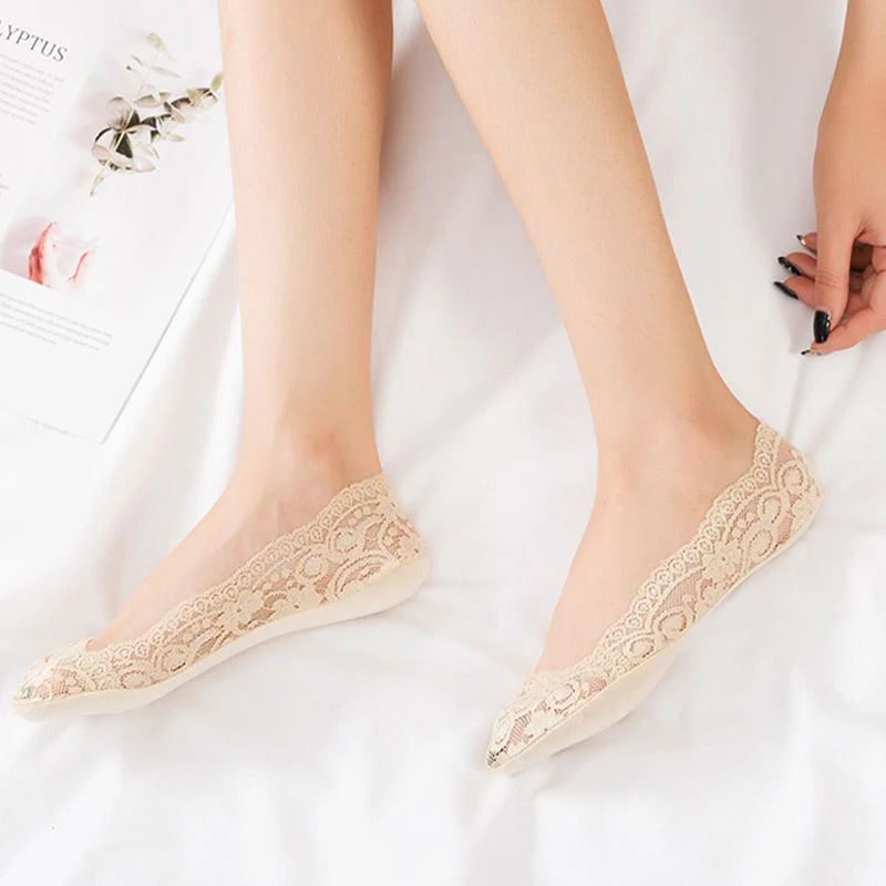 Women’s Delicate Non-slip Lace Socks
