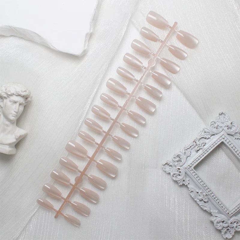 💫Cat Eye Press-On Nails Set – 3 Sizes